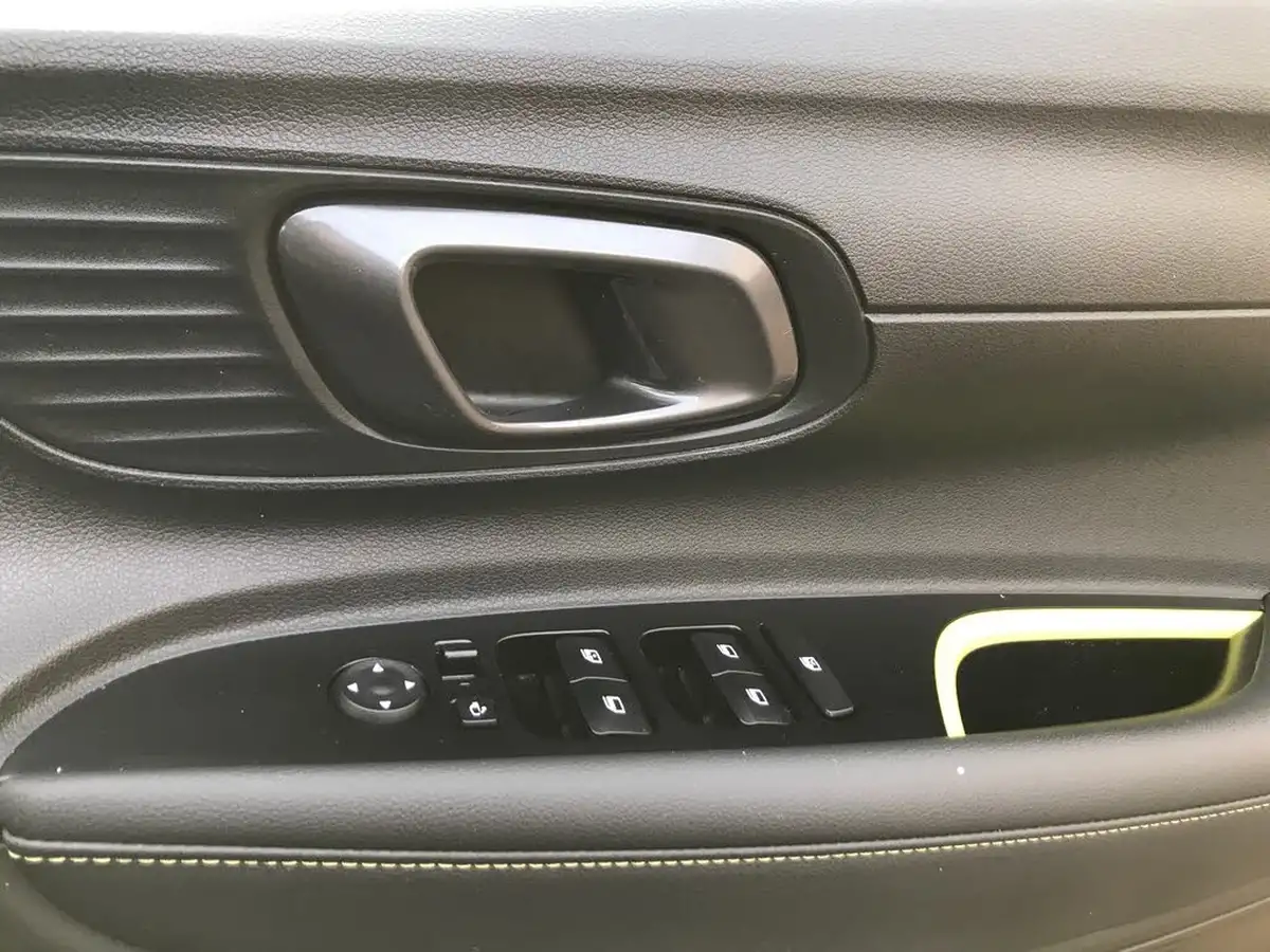 2024-hyundai-i20-10-t-gdi-ultimate-big-27