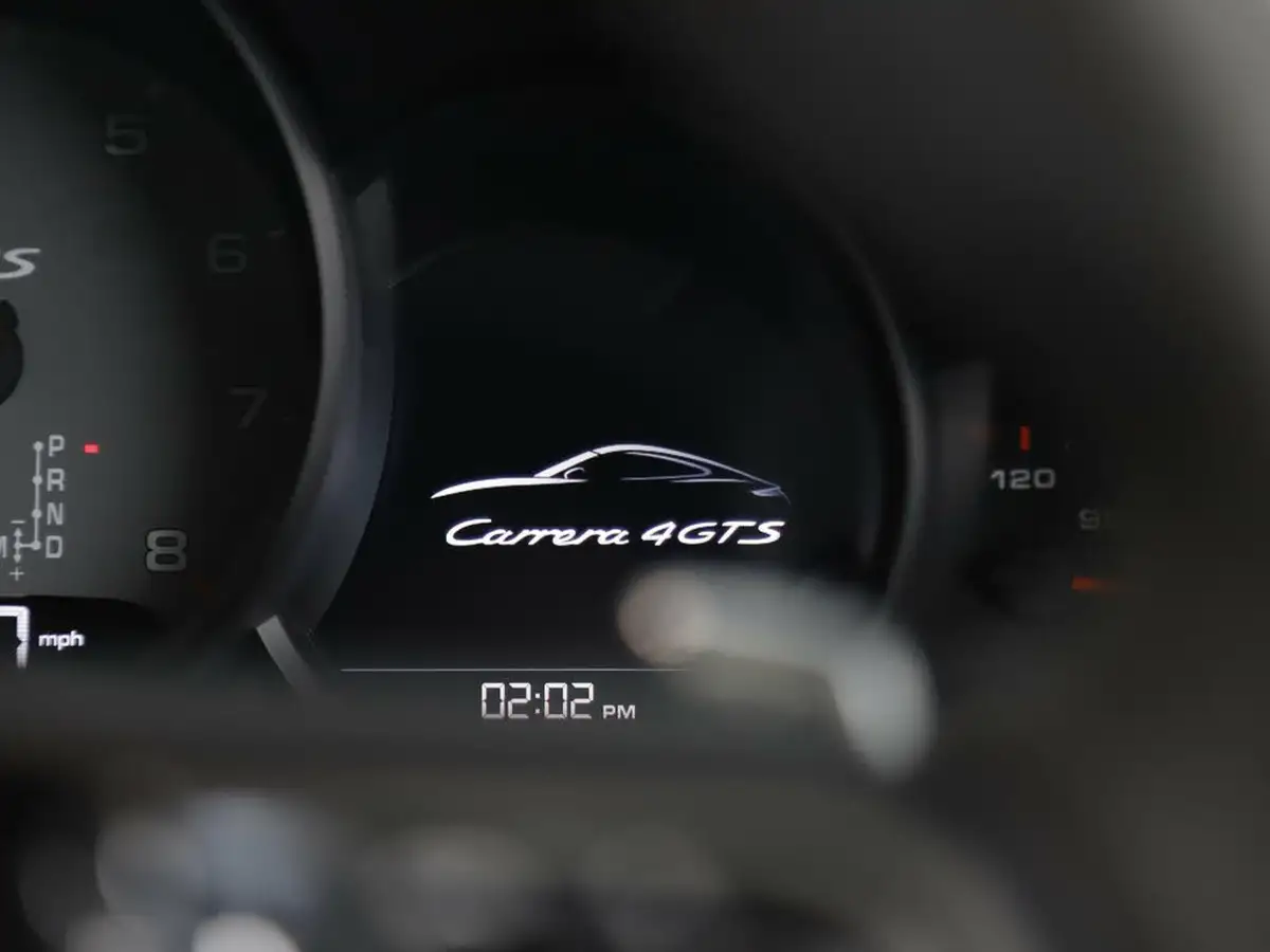 2019-porsche-911-30-carrera-4-gts-coupe-big-16