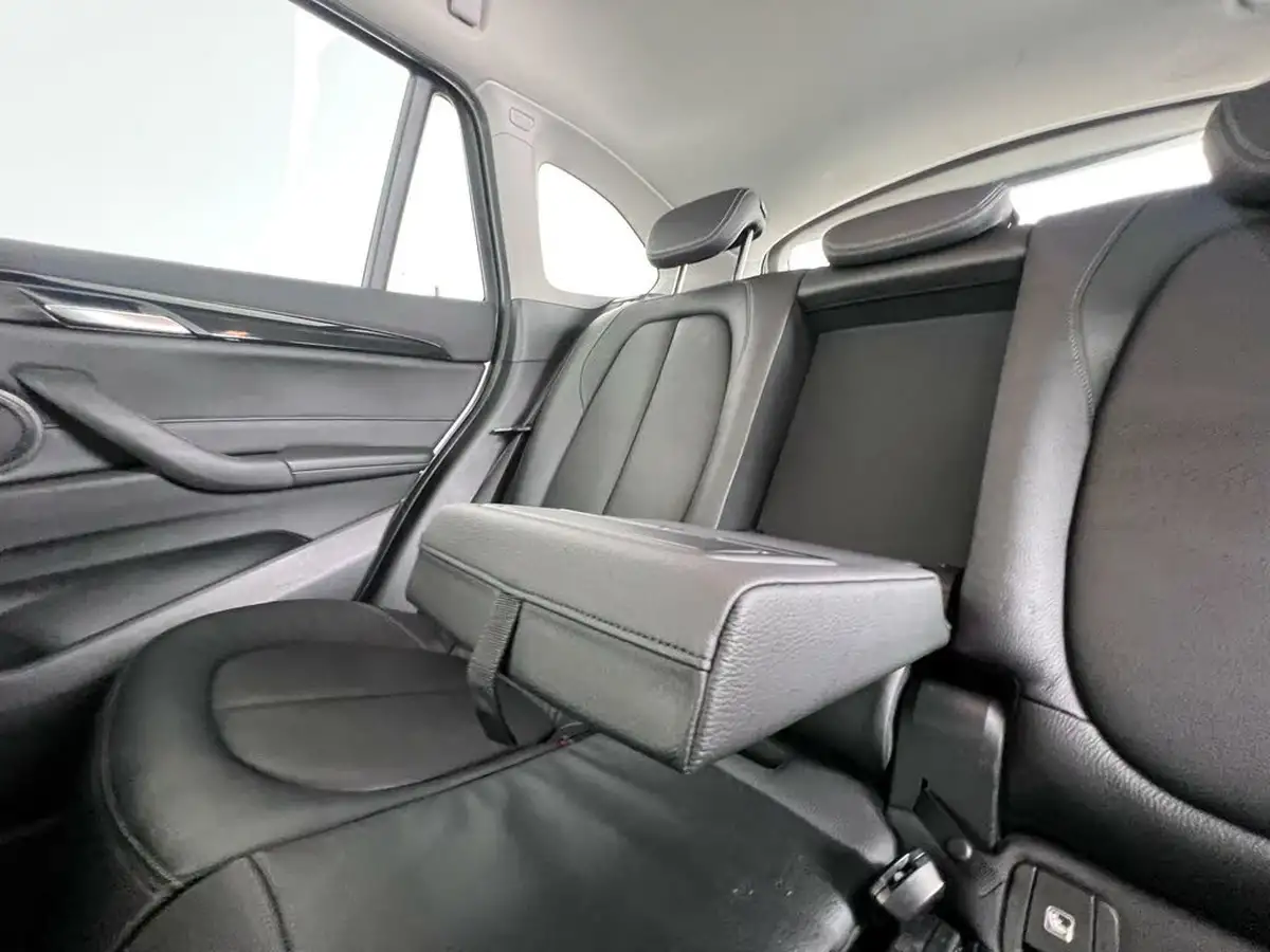 2018-bmw-x1-20-xdrive20i-xline-big-16