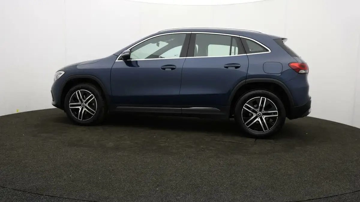 2023-mercedes-benz-gla-class-13-gla-200-sport-executive-station-wagon-big-65