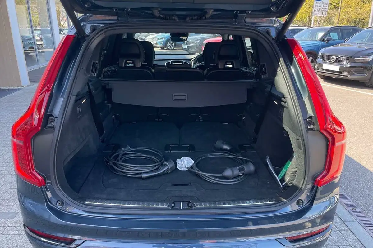 2022-volvo-xc90-20-t8-r-design-455bhp-big-20