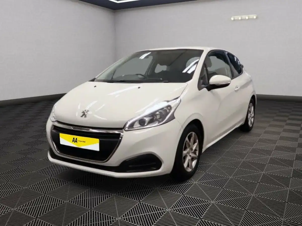 2016-peugeot-208-12-puretech-active-design-lime-3d-big-1