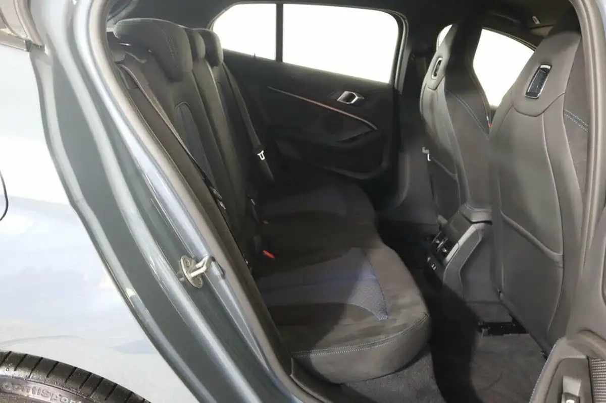 2021-bmw-1-series-20-m135i-xdrive-big-11