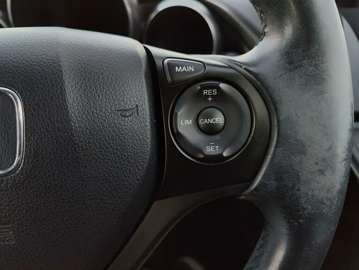 2013-honda-civic-16td-es-big-25