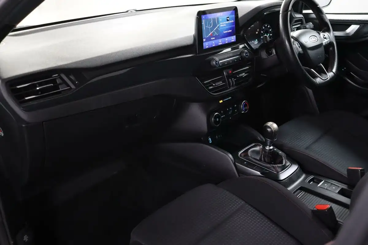 2019-ford-focus-10t-st-line-ss-hatchback-big-29