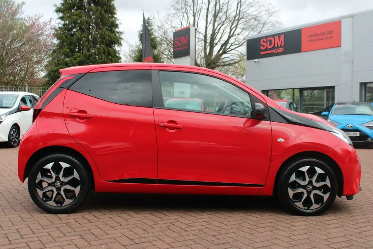 2019-toyota-aygo-10-vvt-i-x-trend-x-shift-big-3