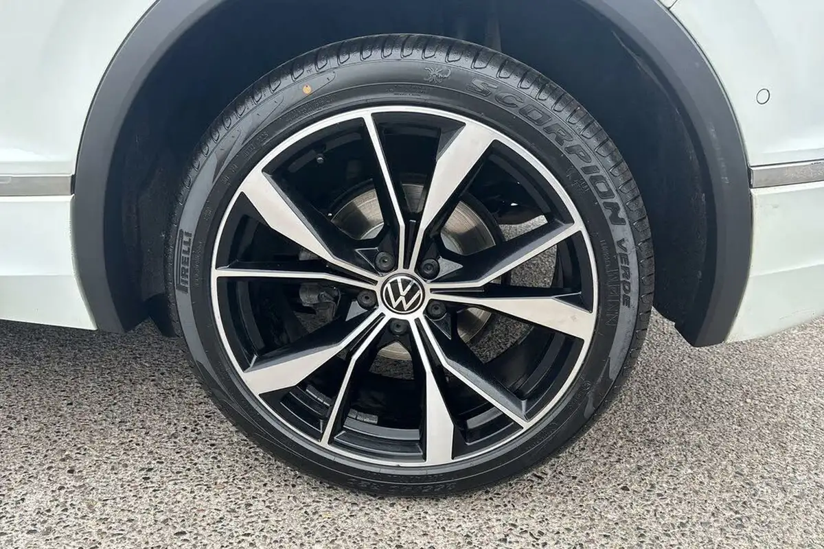 2022-volkswagen-tiguan-15-tsi-r-line-big-35