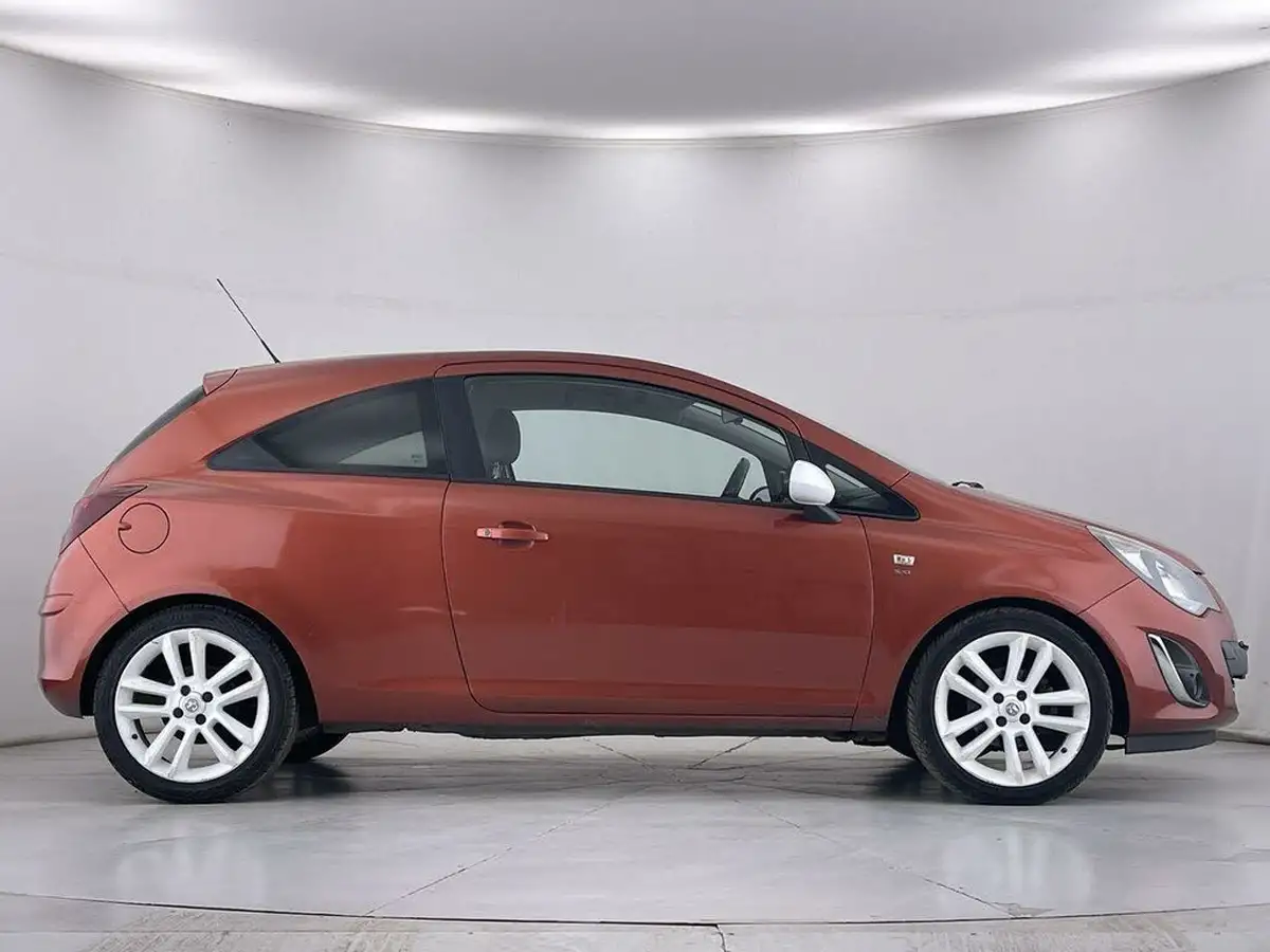 2012-vauxhall-corsa-12-sxi-16v-3d-big-9
