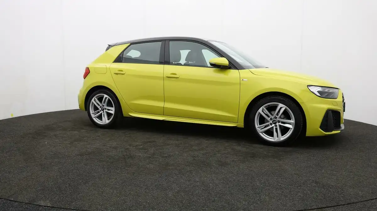 2022-audi-a1-10-25-tfsi-s-line-big-35