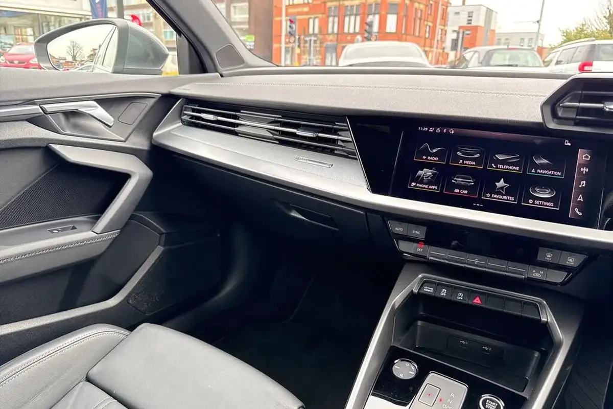2023-audi-a3-10-30-tfsi-s-line-sportback-5d-tronic-big-14