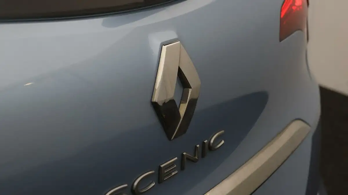 2017-renault-scenic-15dci-dynamique-s-nav-edc-auto-big-19