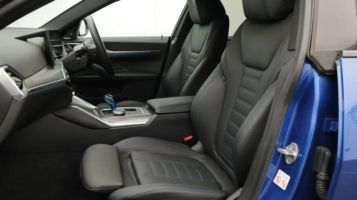 2022-bmw-i4-e-edrive40-m-sport-big-14