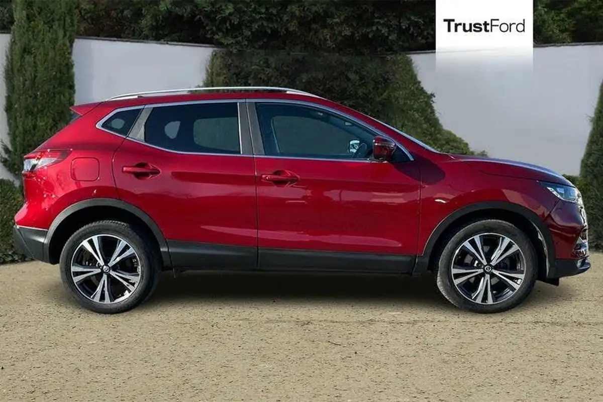 2019-nissan-qashqai-13-dig-t-n-connecta-160ps-big-2