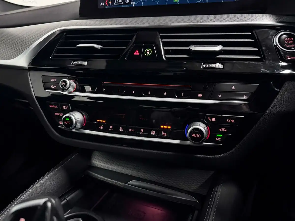 2019-bmw-5-series-20-530i-m-sport-saloon-4d-big-29