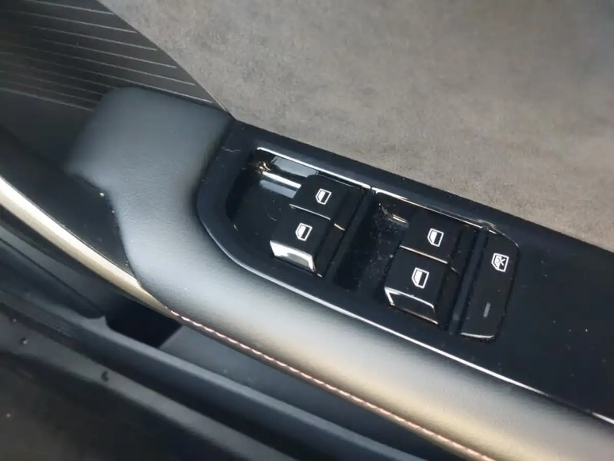 2024-mg-mg4-e-xpower-ev-big-16
