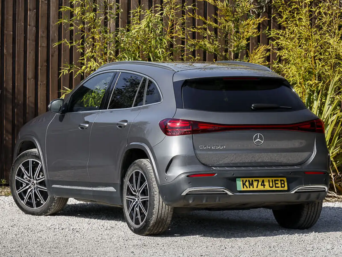 2024-mercedes-benz-eqa-e-eqa-250-amg-line-executive-big-1