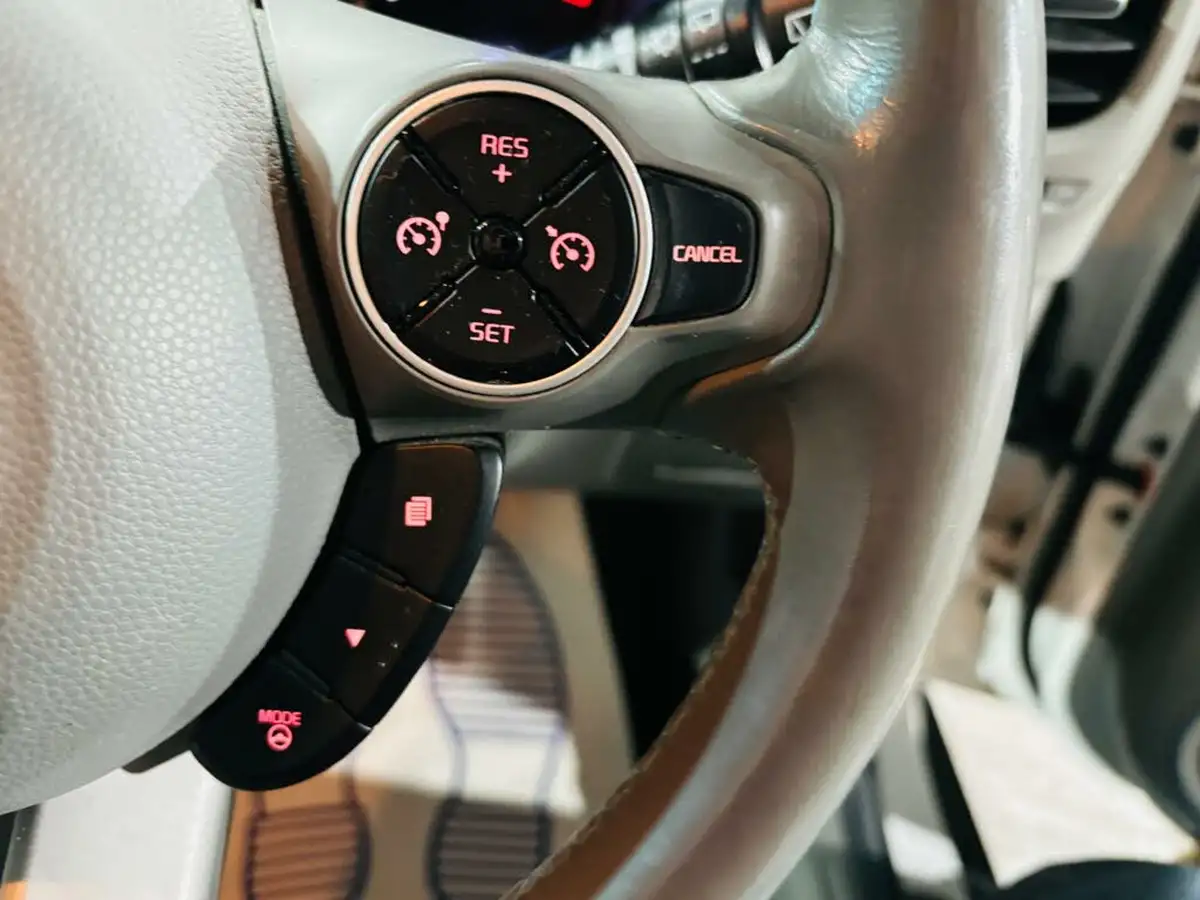 2018-kia-soul-ev-ev-big-16
