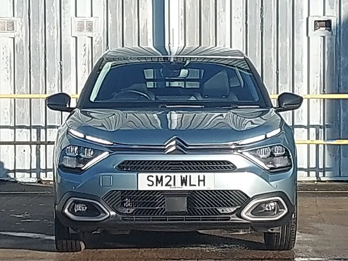 2021-citroen-c4-12-puretech-shine-130ps-big-18
