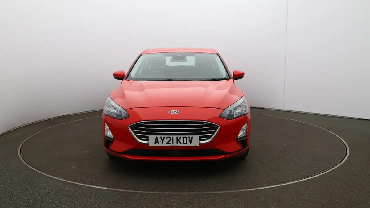2021-ford-focus-15-titanium-edition-hatchback-big-30