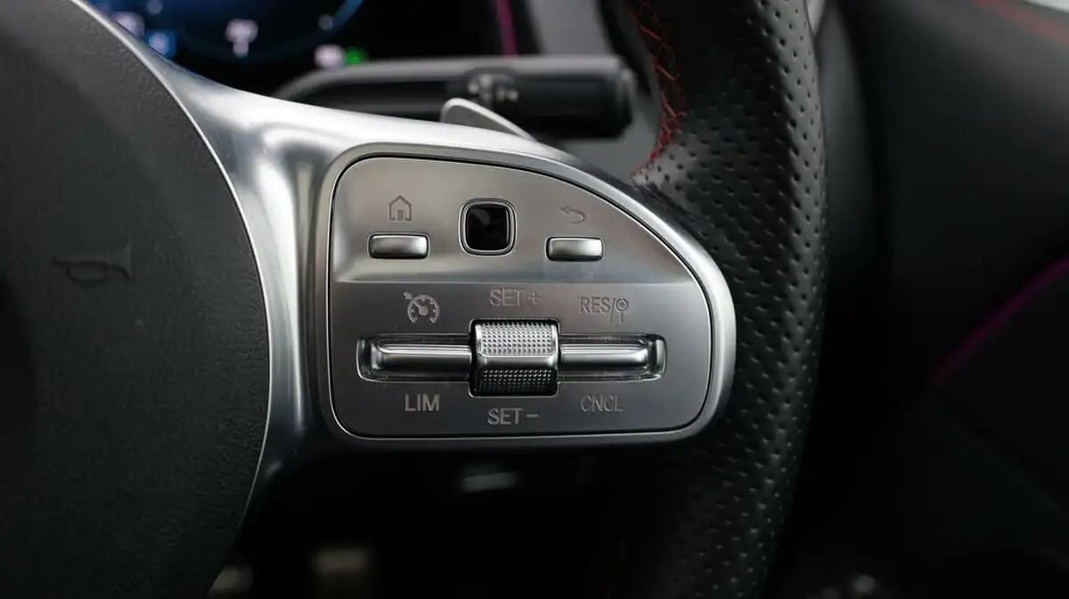 2023-mercedes-benz-eqb-e-350-amg-line-premium-big-29