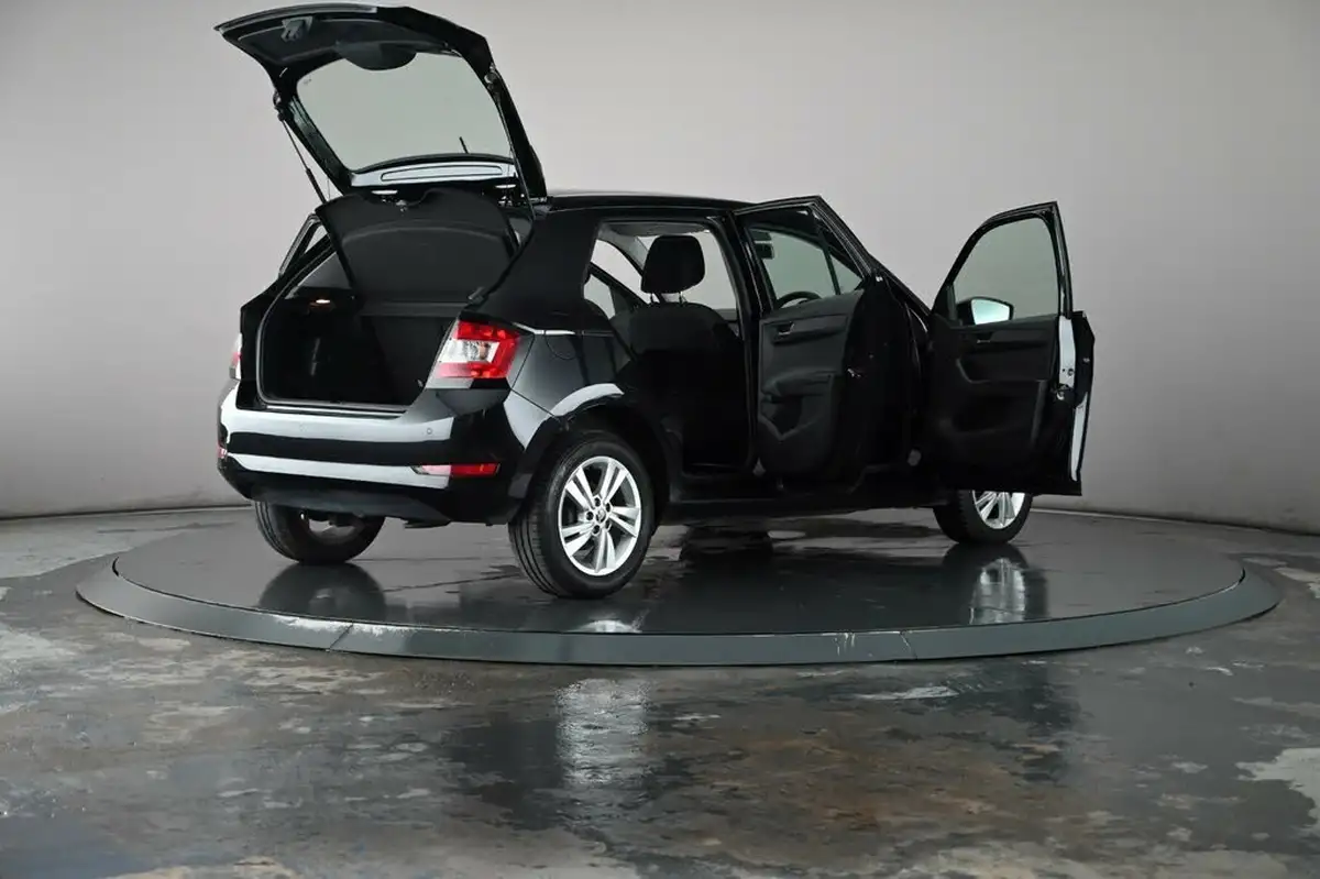 2020-skoda-fabia-10-tsi-se-95ps-hatchback-big-24