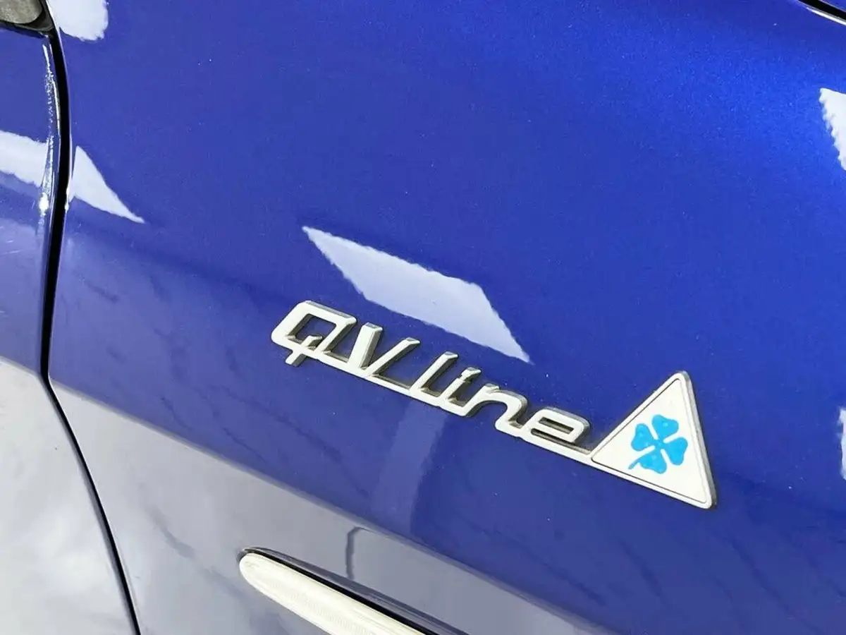 2015-alfa-romeo-giulietta-14-tb-qv-line-big-12