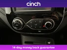 2018-renault-captur-09-tce-iconic-small-23