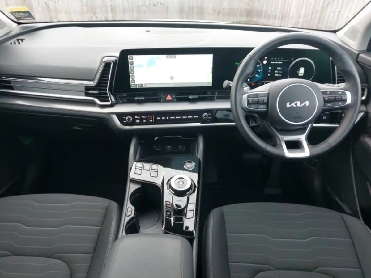2024-kia-sportage-16-t-gdi-3-207bhp-hev-auto-big-2