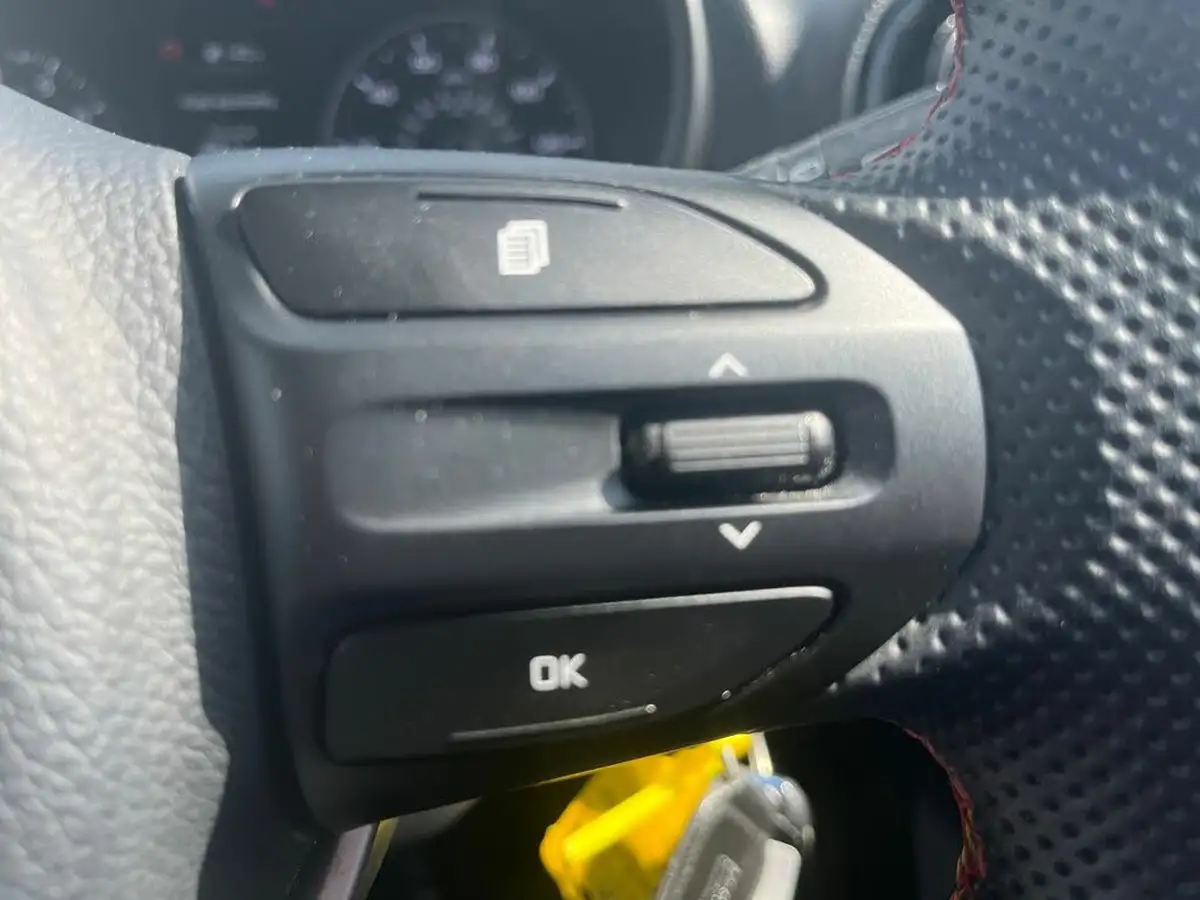 2023-kia-picanto-10-gt-line-auto-seq-big-21