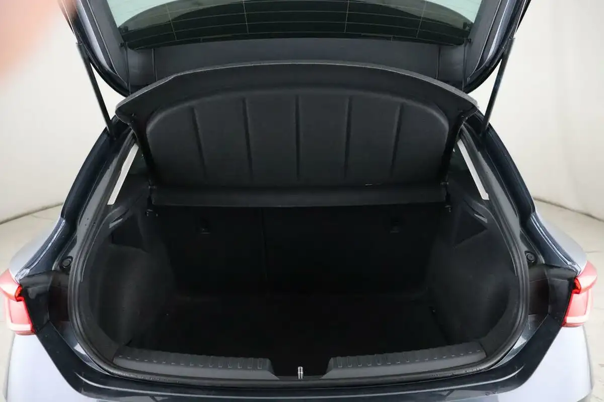 2021-seat-leon-15-tsi-evo-se-dynamic-hatchback-big-10