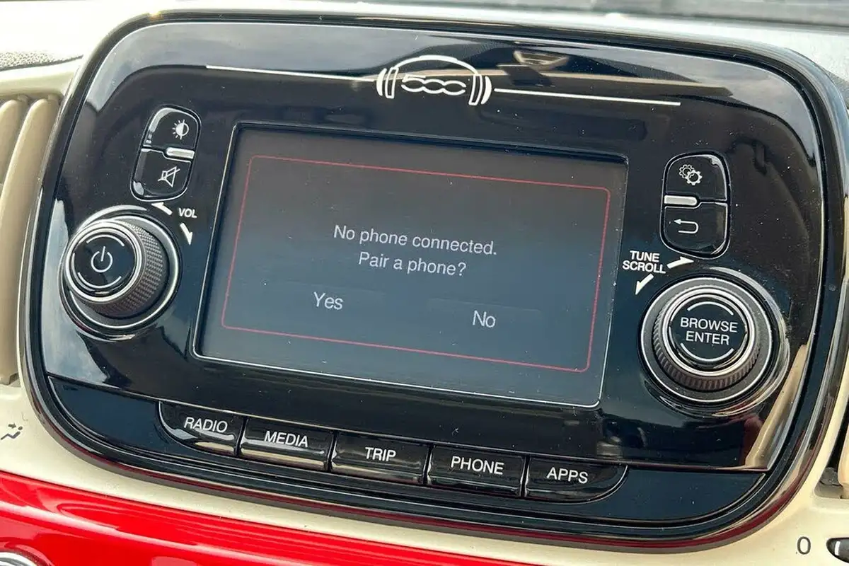 2019-fiat-500-12-lounge-ss-big-19