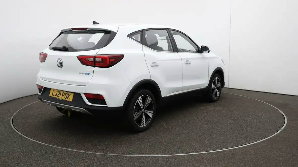 2021-mg-zs-suv-e-excite-ev-big-7