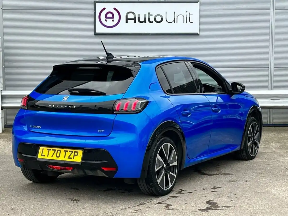 2020-peugeot-208-e-gt-big-3