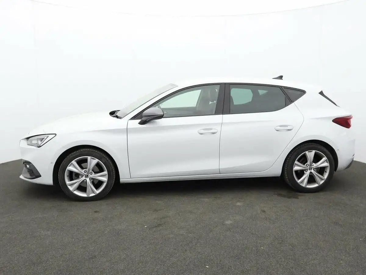 2021-seat-leon-15-tsi-evo-fr-130ps-hatchback-big-3