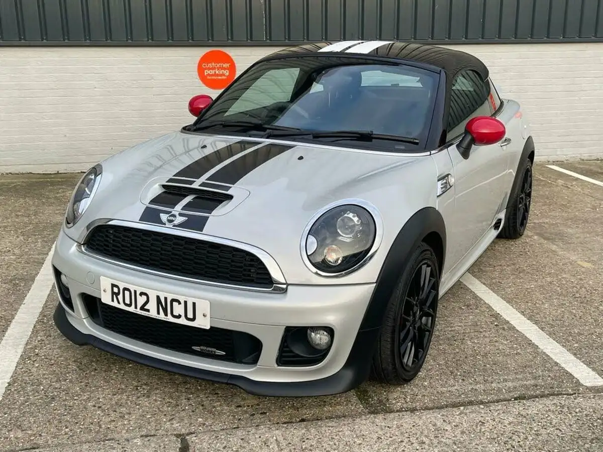 2012-mini-cooper-16-john-cooper-works-chili-coupe-3d-big-61