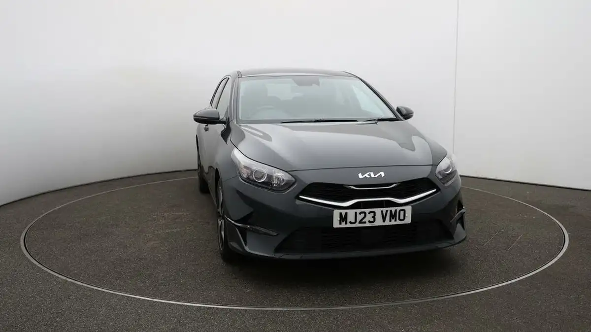 2022-kia-ceed-15-t-gdi-3-hatchback-big-33