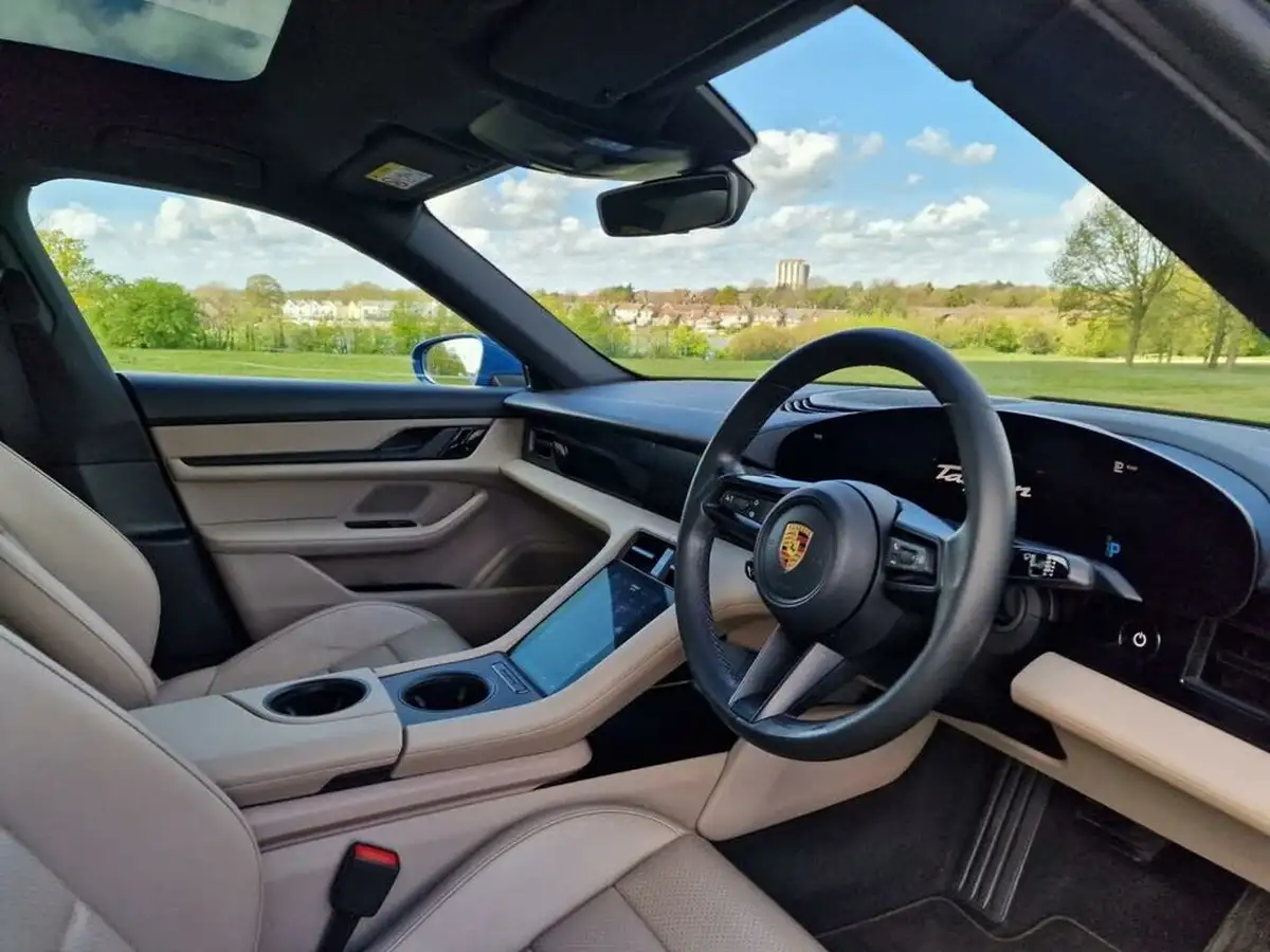 2020-porsche-taycan-e-4s-571ps-performance-battery-plus-big-8