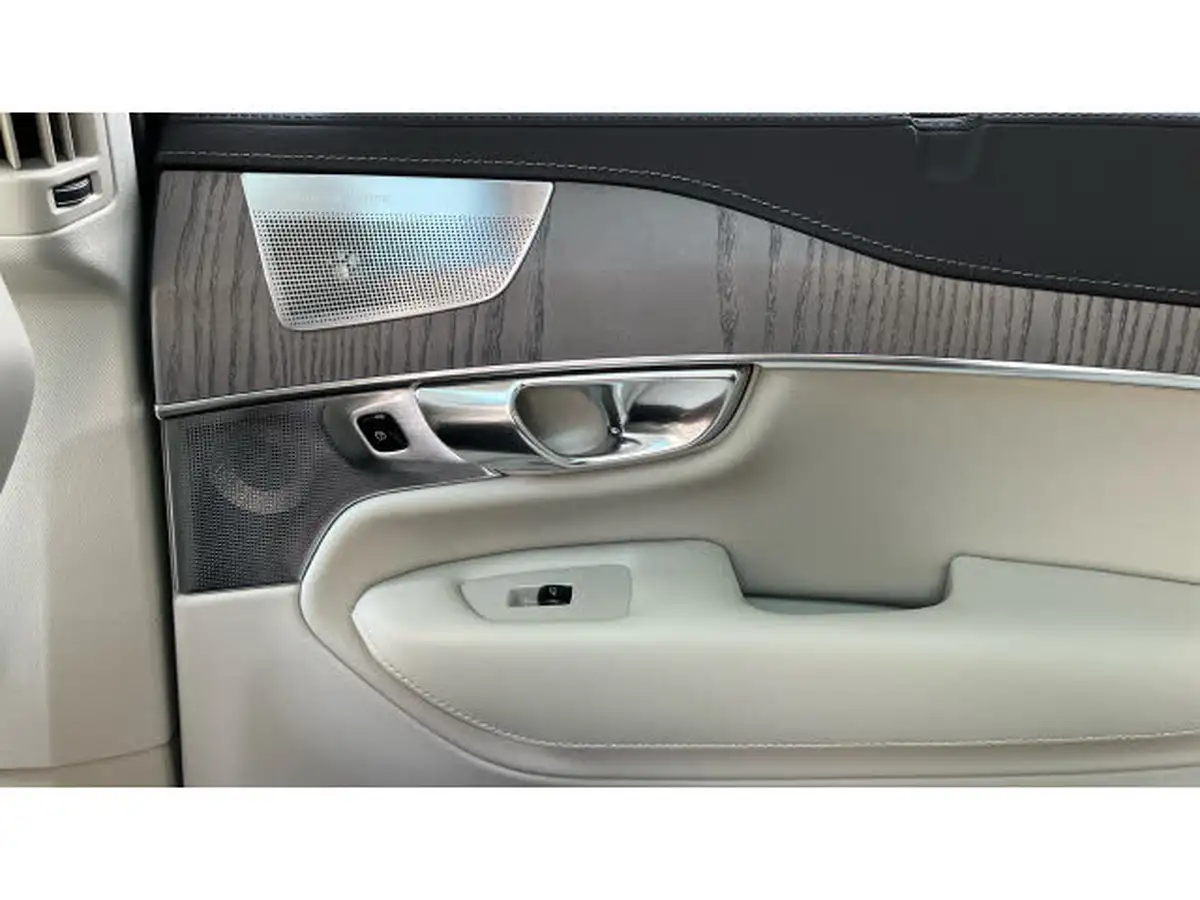 2024-volvo-xc90-20-t8-ultra-dark-big-42