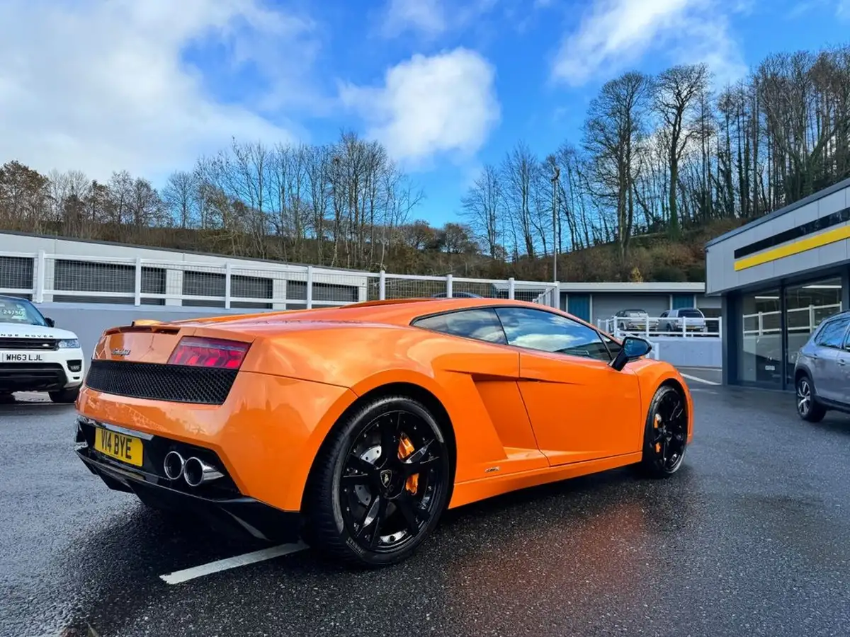 2012-lamborghini-gallardo-big-3