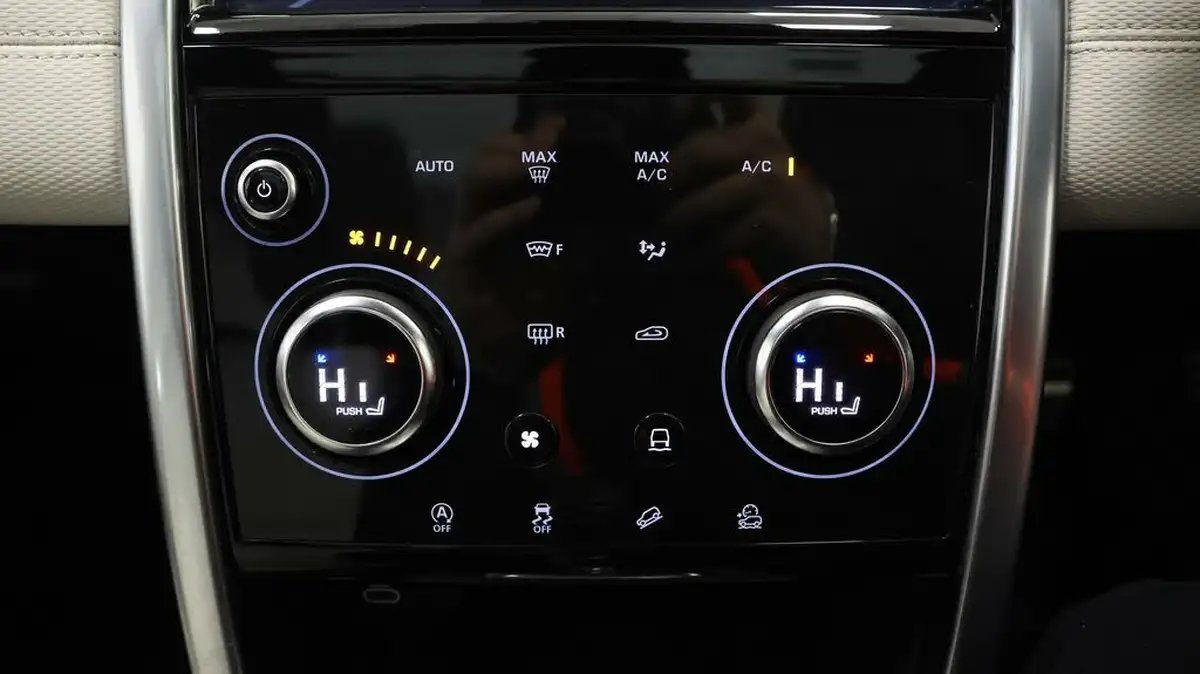 2022-land-rover-discovery-sport-20-d200-urban-edition-big-11