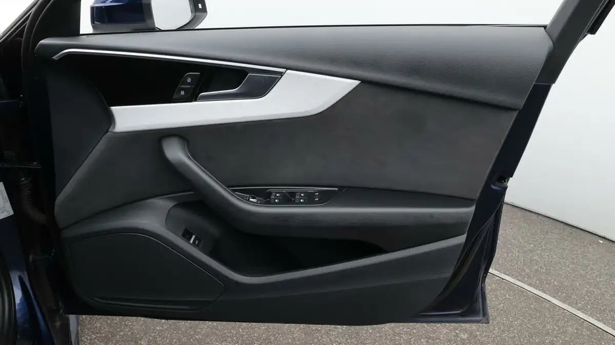 2022-audi-a4-avant-20-35-tfsi-s-line-tronic-big-15