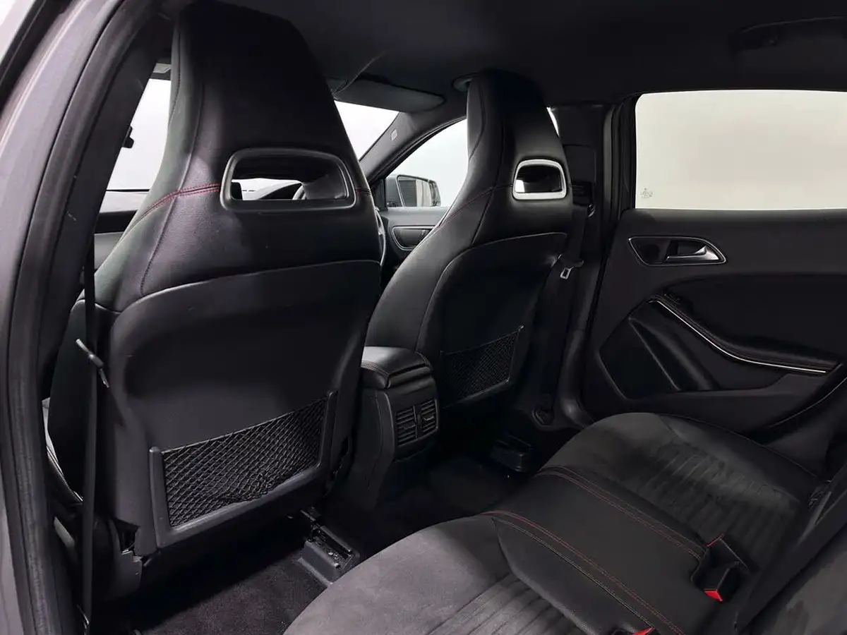 2015-mercedes-benz-gla-class-21d-gla-200d-amg-line-ss-big-34
