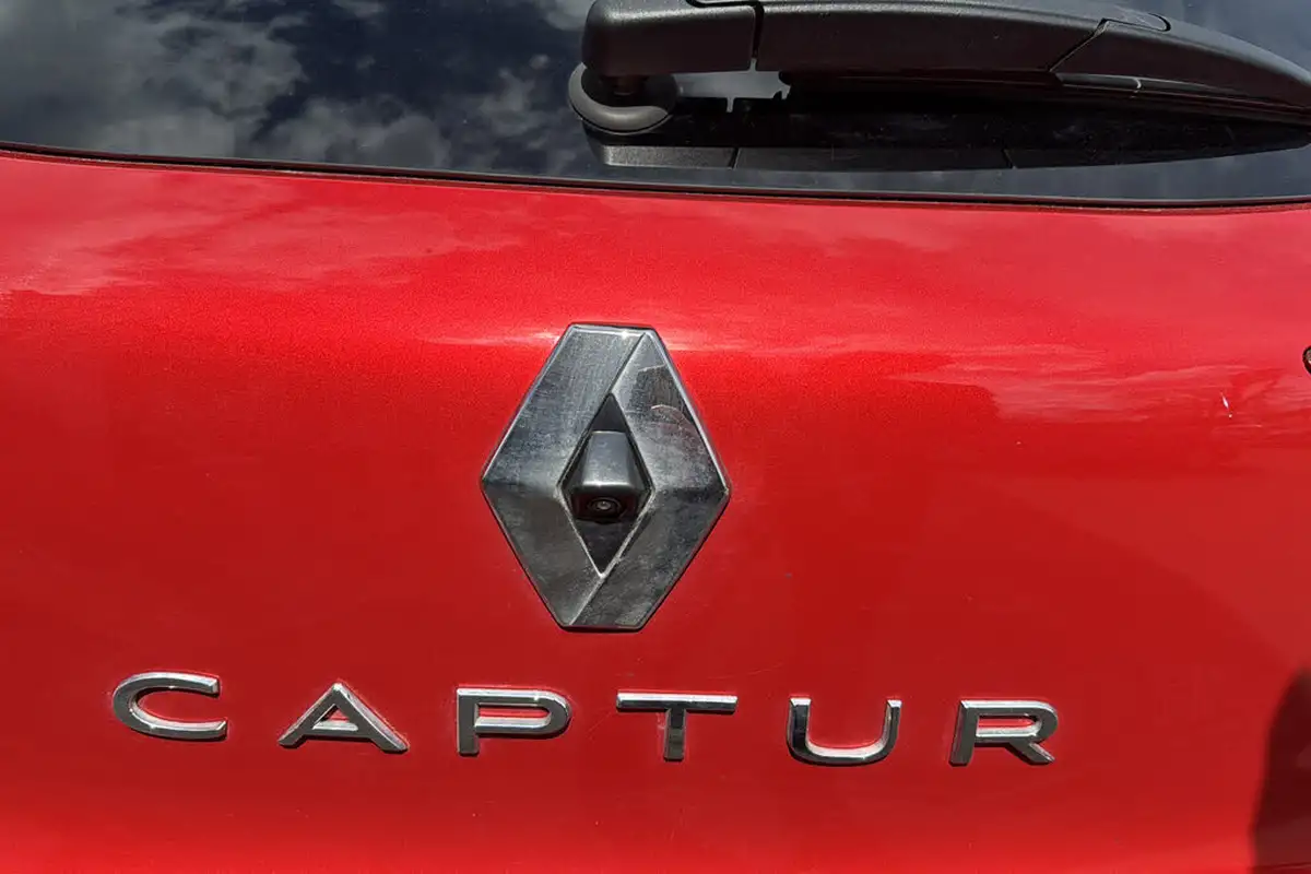 2024-renault-captur-16-techno-145ps-full-big-22