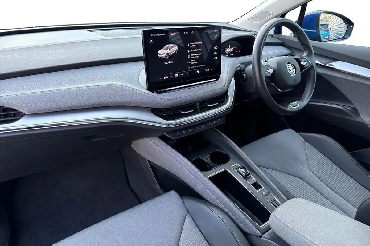 2022-skoda-enyaq-e-80-82-kwh-big-14
