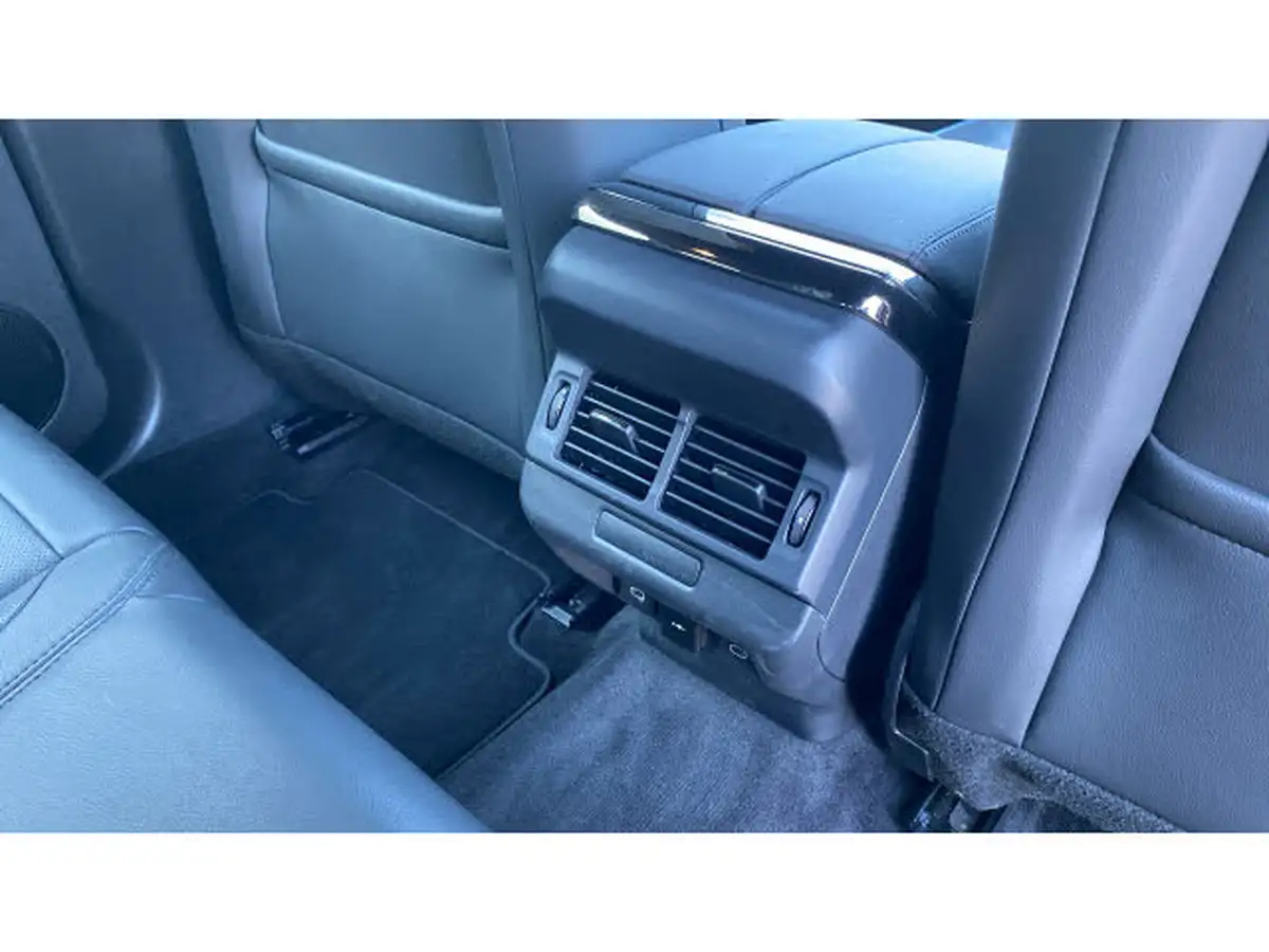 2024-land-rover-range-rover-evoque-15-p300e-dynamic-se-big-17