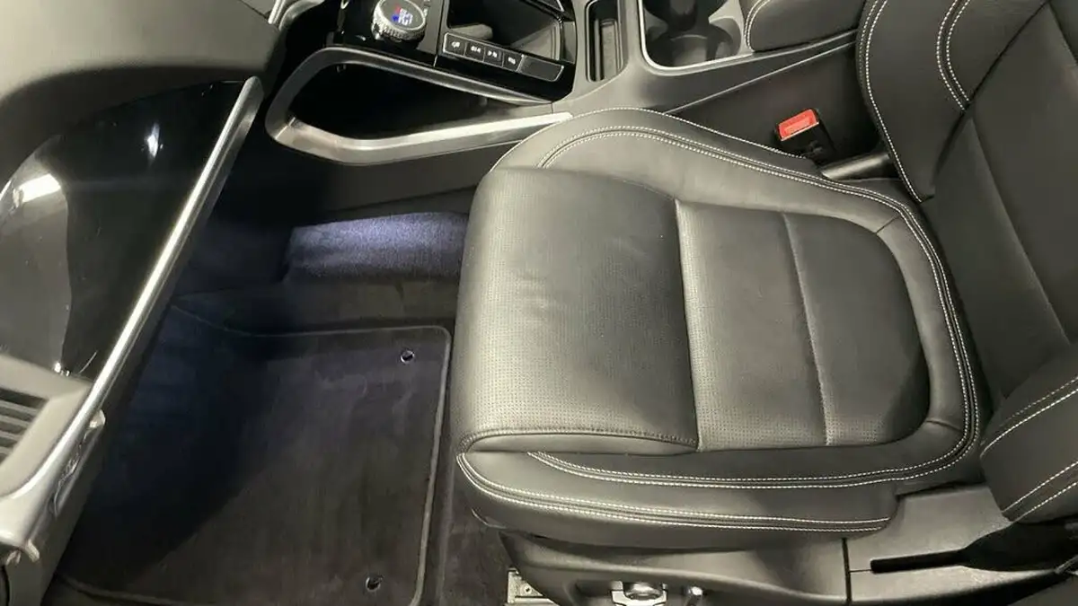 2021-jaguar-i-pace-ev400-black-big-16