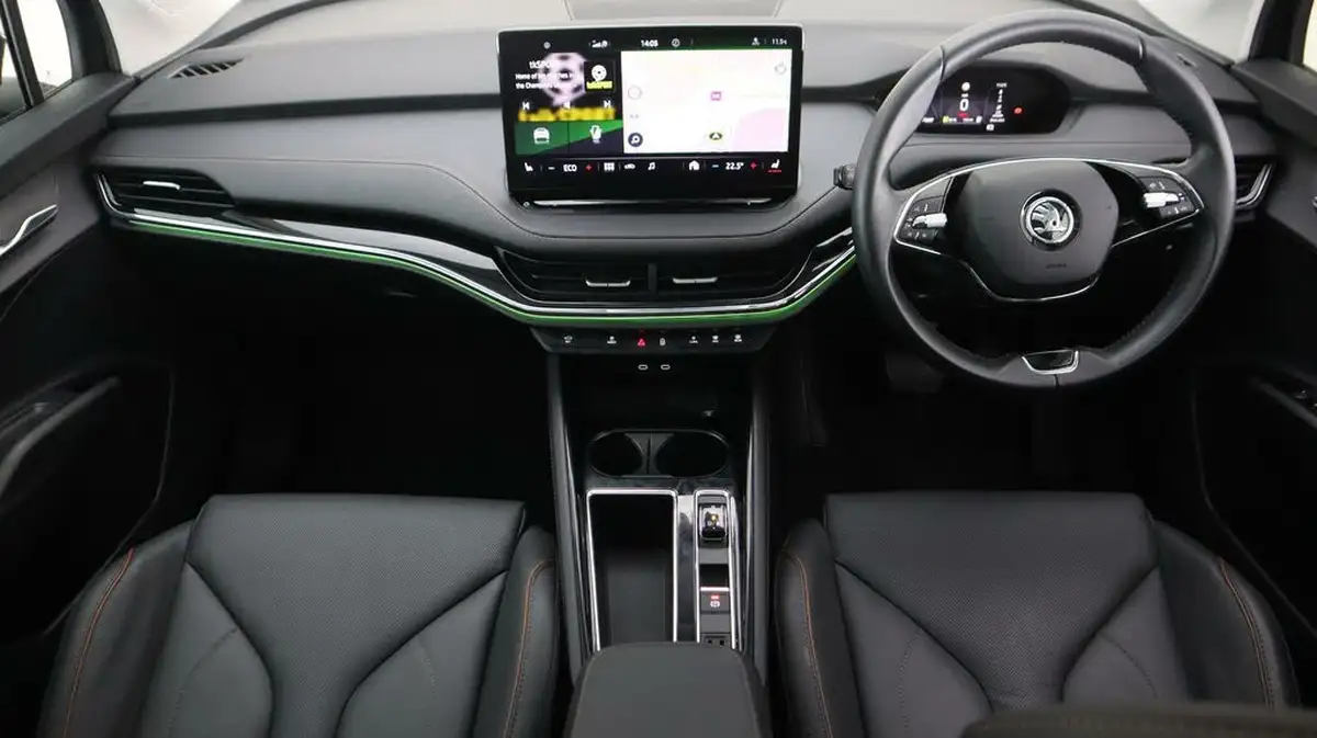 2022-skoda-enyaq-e-60-big-13
