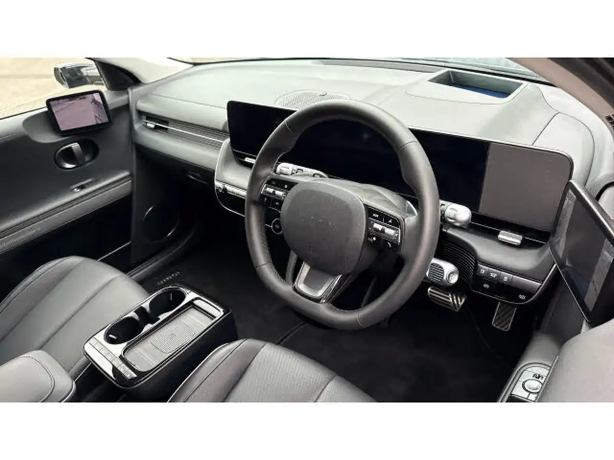 2024-hyundai-ioniq-5-e-ultimate-228ps-84kwh-tech-pack-max-rwd-big-10