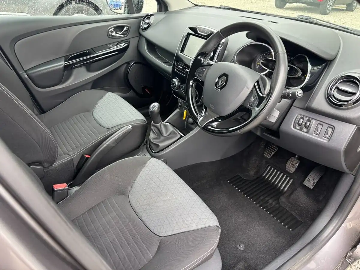 2013-renault-clio-09-dynamique-s-big-9