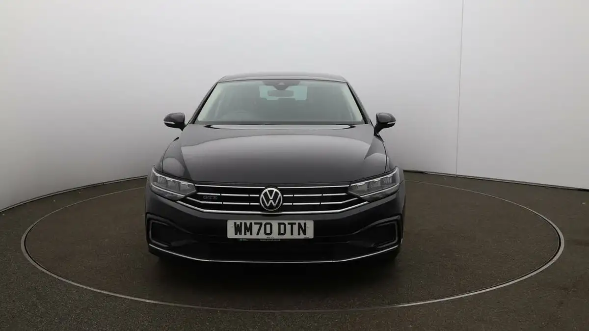 2021-volkswagen-passat-14-tsi-gte-saloon-4d-big-31